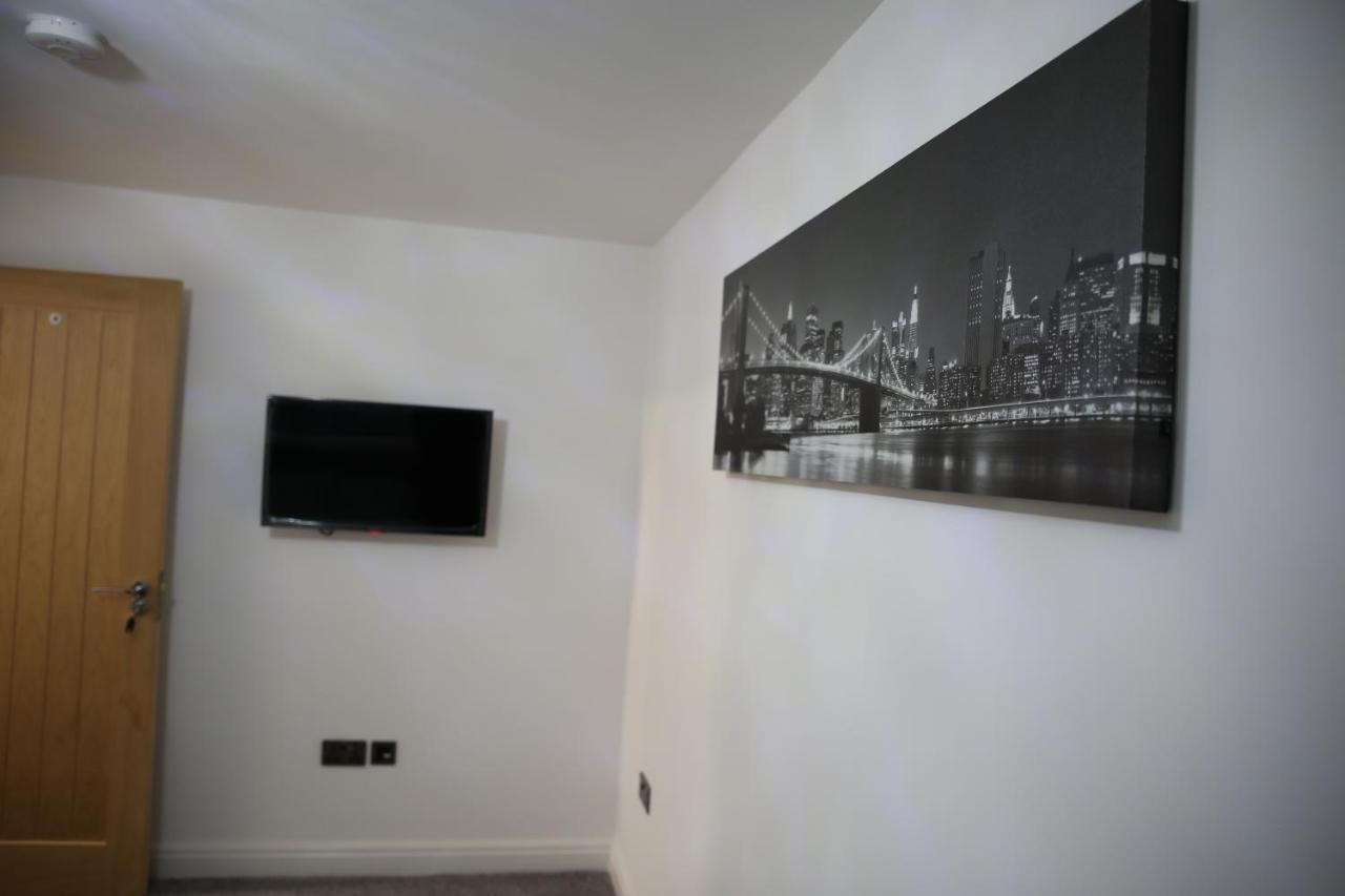 Rostron House Hotel แมนเชสเตอร์ ภายนอก รูปภาพ