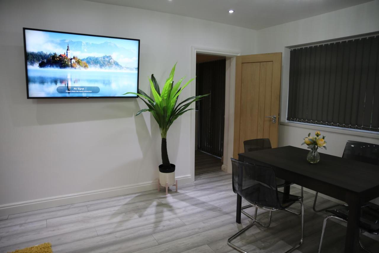 Rostron House Hotel แมนเชสเตอร์ ภายนอก รูปภาพ
