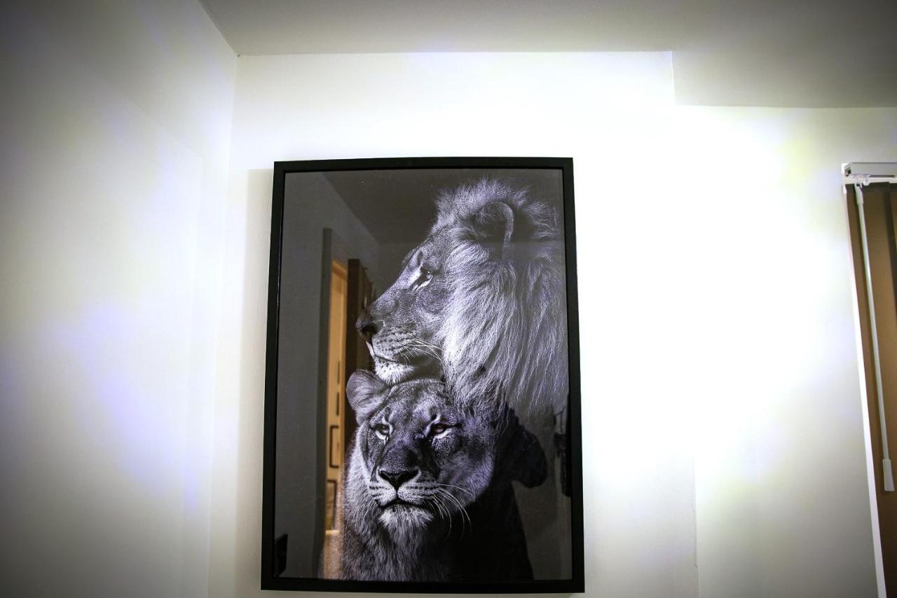Rostron House Hotel แมนเชสเตอร์ ภายนอก รูปภาพ