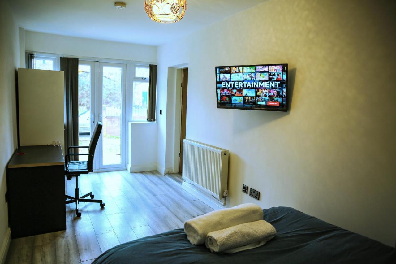Rostron House Hotel แมนเชสเตอร์ ภายนอก รูปภาพ